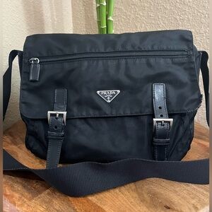 PRADA TESSUTO NYLON MESSENGER BAG
